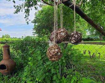 2- Grapevine nesting balls, Nesting balls, Bird nest material, Bird house, Bird feeder, Hummingbird house, Nesting material