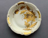 Oscar Schlegelmilch Handarbeit. Vintage German Dessert Plate. porcelain plate ivory color. Gold flowers Hand painted Made 1930 Collectible
