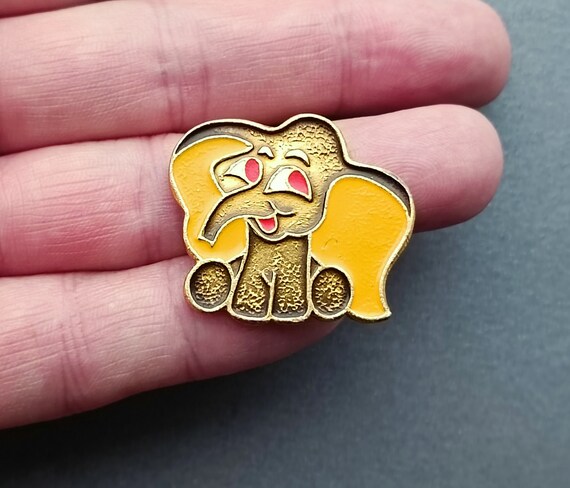 vintage small elephant badge, Soviet aluminum bad… - image 2