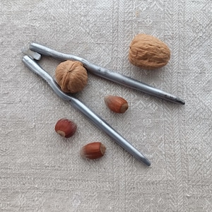 vintage nutcracker, antique metal ntcracker, metal old nut cracker, nut sheller, kitchen tool, kitchen utensils, nut cracker