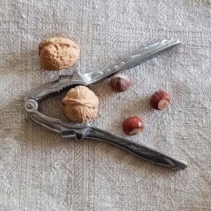 Cascanueces de aluminio vintage, herramienta de cocina soviética, URSS, década de 1970