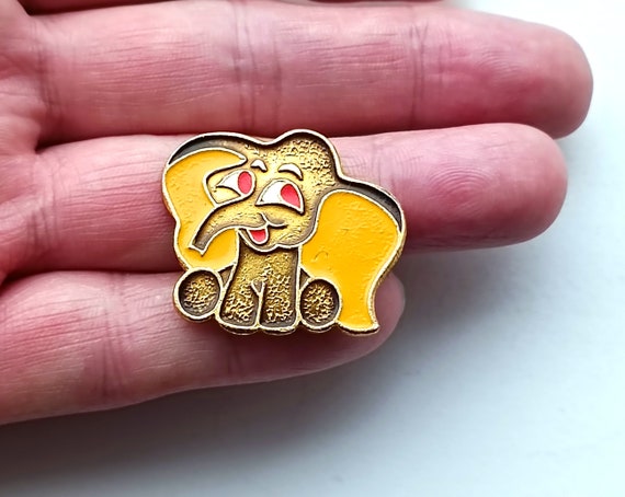 vintage small elephant badge, Soviet aluminum bad… - image 3