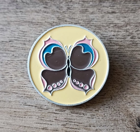 Butterfly vintage badge. Soviet aluminum badge, p… - image 3