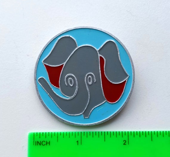 vintage big elephant badge, Soviet aluminum badge… - image 5