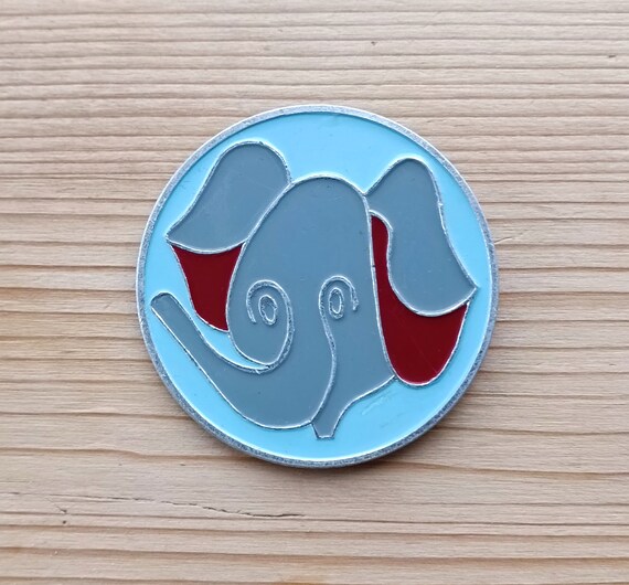 vintage big elephant badge, Soviet aluminum badge mad… - Gem