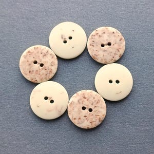 Retro Vintage Knöpfe. alte Annähknöpfe. Trachtenknöpfe. Set aus 6 Stück. für Näharbeiten.