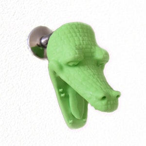 Green Gator Shower Head, Alligator Bathroom Accessory, Boys Bathroom Décor, Alligator Décor, Florida Gators Décor, Alligator Decoration image 1