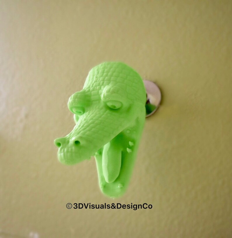 Green Gator Shower Head, Alligator Bathroom Accessory, Boys Bathroom Décor, Alligator Décor, Florida Gators Décor, Alligator Decoration image 3