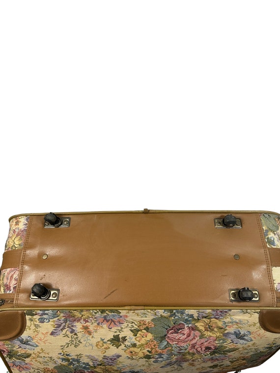 Verdi Travelware luggage set yellow floral tapest… - image 7