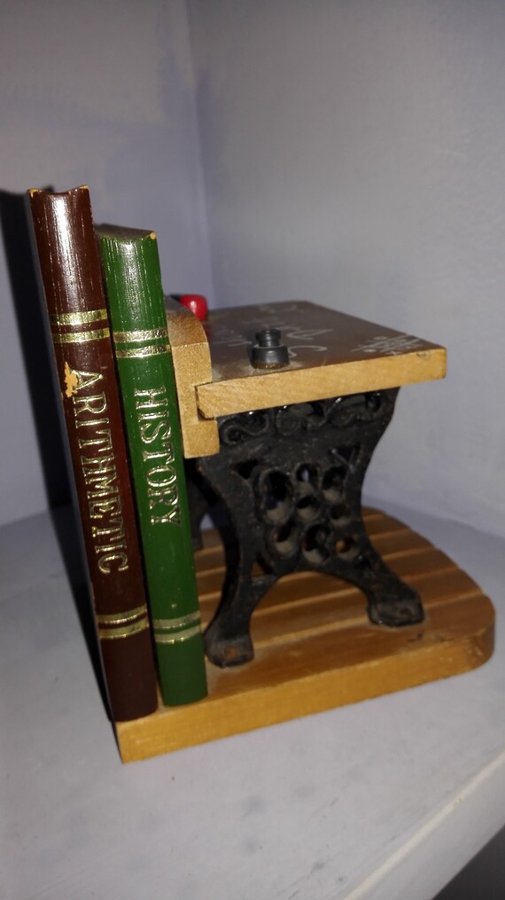 Sujetalibros Vintage Enesco Bookends School Daze 1970s School Desk