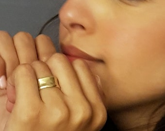 14K Organic Gold Wide Band Ring for Women, Hammered Gold ring, Unique Gold Wedding Band, Minimalist Gold Ring, 8mm Wide Gold Band