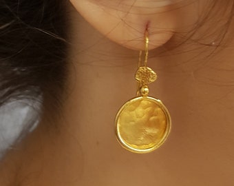 Coin gold Hammered Curved Disk Circle Dangle Earrings 1/2"   Eco Friendly Jewelry