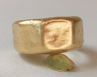 Flat Hammered 18k Gold Ring, Thick Gold Chunky Ring