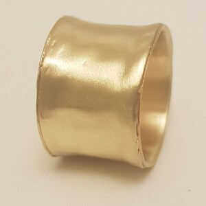 18k Solid Gold Band, Wide Wedding Ring for Women, 18K Solid Gold Cigar Band Ring, Unique Wide Band Ring, Women&#39;s 13mm Wide Cigar Band Ring
