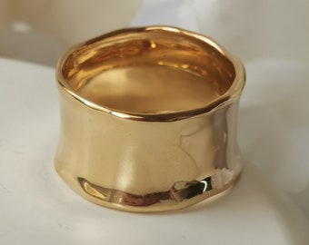 Shiny Gold Wedding Ring, 18k Yellow Gold 12mm Band Ring
