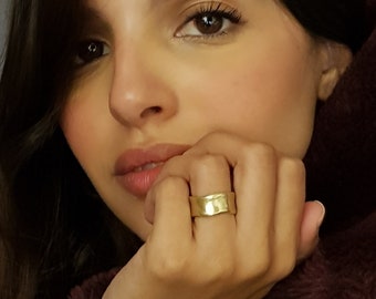 18K Gold Wide Gold Ring, Hammered Gold Ring, Thick Gold Ring, Classic Wedding Ring, Organic Gold Ring, Vintage Modern Ring For Women