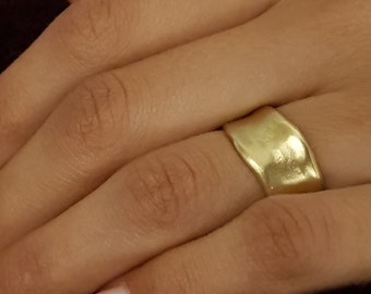 18K Gold Anniversary Gift for Wife , Wide Hammered Gold Ring, Gold Rings, Stack Rings, Wide Gold Ring, 9 mm wide