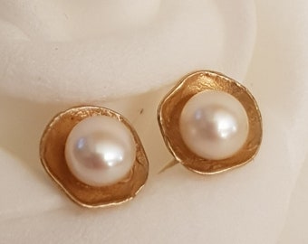 Handmade Gold Pearl Earrings for Women, Real Pearl Stud Earrings, Handmade Dainty Earrings, Handmade Earrings with Real Cultured Pearls