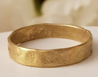 18k Solid Gold Thumb Ring For Women, Rough Gold Ring for Men, Unique Hammered Wedding Band, Textured Gold Ring