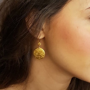 18k Gold Dangle Earrings, Gold Drop Earrings, Disc Earrings, Coin Earrings, Gold Circle Earrings, Dainty Boho Earrings, Hammered Earrings