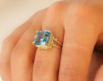 Vintage Blue Topaz Large Square Ring, 18k Gold Square Bezel Topaz Quartz Engagement Ring