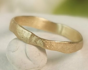 14k Solid Gold Slim 3mm Hammered Ring, Rough Raw Organic Texture Ancient Style Wedding Band