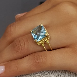 18K Gold Blue Topaz Ring, Cocktail Rings For Women, December Birthstone Ring, Topaz Engagement Ring, Square Topaz Ring, Vintage Style Ring