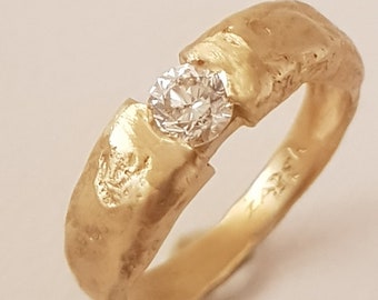 Förlovningsring med 14 karat diamant för kvinnor, grovhamrad guldring för kvinnor, art déco vintage guldring, unik texturerad diamantförlovningsring