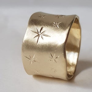 14K Yellow Gold Rustic Ring 14mm Width, Unique Ring With Stars - Etsy