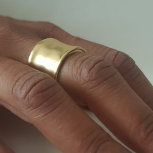 Extra Wide 18K Gold Cigar Band Ring 16mm, Women&#39;s Solid Gold Wedding Band, Unique Modern Wedding Ring, Wide And Thick Wedding Band