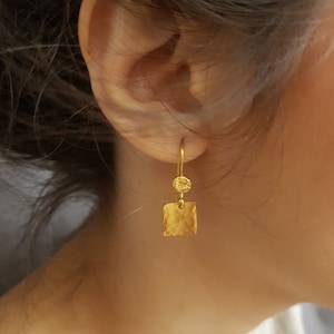 Lightweight minimal Square gold Hammered rustic rectangle Dangle Earrings 1&quot; long  Eco Friendly Jewelry, handmade gift for her