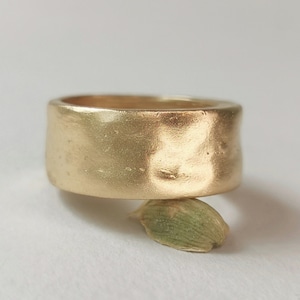 Solid Gold Cigar Band Ring, 14k Yellow Gold Thick Gold Ring, 9mm Wide Gold Ring