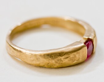 Burmese Red Ruby Organic 18K Solid Gold Engagement Ring, Elegant Gem Band, Unique Handmade Statement Ruby Women’s Wedding Ring