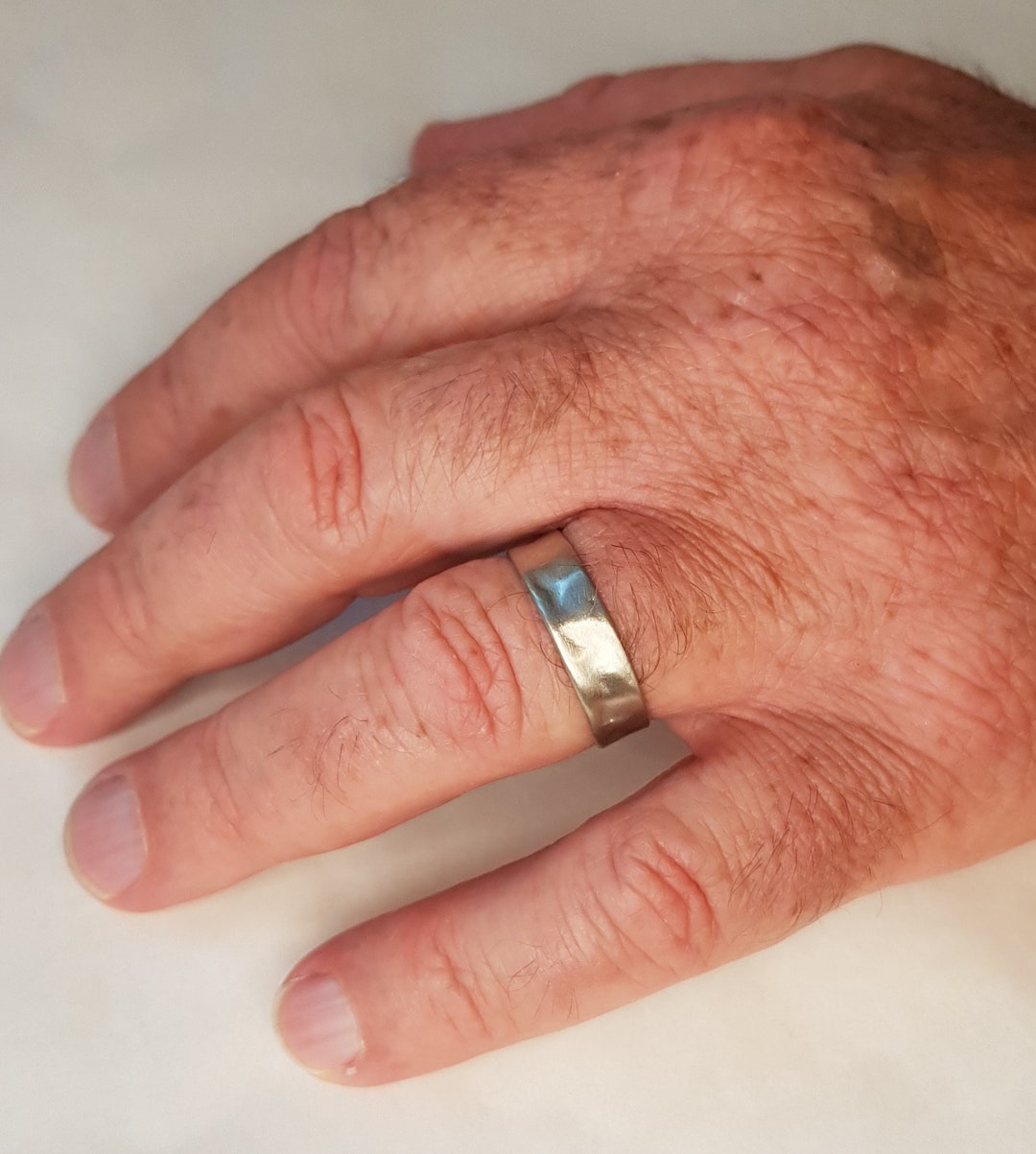 Men's 6mm White Gold Wedding Band, 18K Hammered White Gold Ring, Rustic