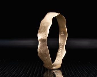 Carved 10k Antique Style Gold Wedding Band, Organic Textured Ring