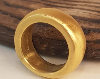 22k Gold Wedding Ring, Matte Finnish Gold Rough Band Ring for Women, Width 7-8 mm, Thickness  2.5-3.5, Impressive Antique Gold Band