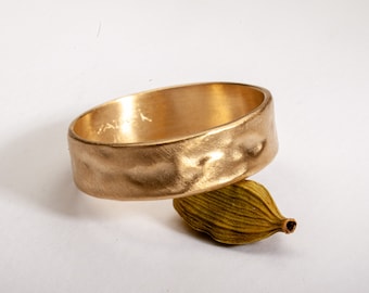 22k Yellow Gold Wedding Band for Men, 6mm Wide Gold Band, Matte Finish Hammered Gold Wedding Band, Handmade Gold Wedding Band
