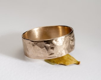 Hammered White Gold Wedding Band, Comfortable Men’s Ring, Handmade Wedding Jewelry
