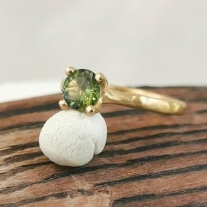 Green Tourmaline Engagement Ring, 18k Natural Organic Gold Ring with Faceted Tourmaline Gemstone