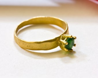 Green Emerald Gemstone Ring, 18k Gold Emerald Green Engagement Ring, May Birthstone Ring For Women, Birthstone Jewelry, Dainty Delicate Ring