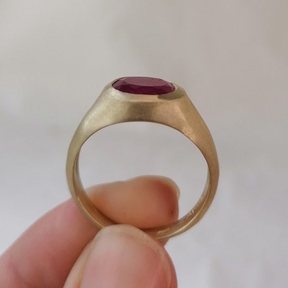 Antique 9ct Carved Ruby Signet Ring - Steven Sher Antique & Fine Jewellery  Australia