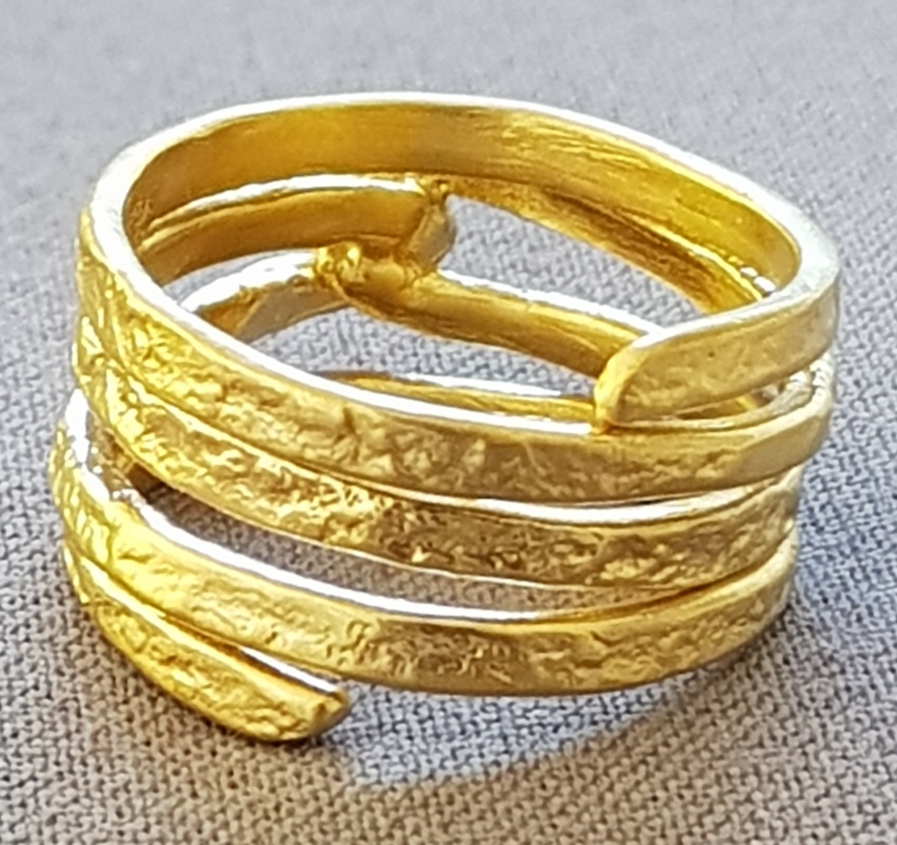 18k Gold Rings for Women Unique Hammered Wedding Band Thumb - Etsy