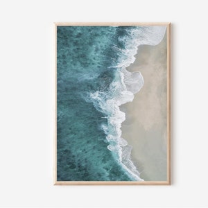 Arte de pared imprimible de playa, impresión aérea del océano, arte de pared del océano, decoración costera, descarga de impresión de playa, impresión de olas del océano, arte de pared imprimible del océano