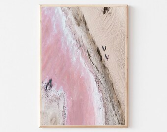 Roze strandprint, roze kustafdrukbare kunst, oceaankunstprint, roze luchtfoto strandprint, moderne minimalistische poster, pastelkleurenprint, zand