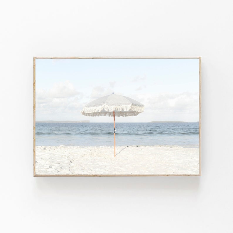 Tryck med parasoller i luften, modern minimalistisk väggkonst (digital nedladdning) bild 1