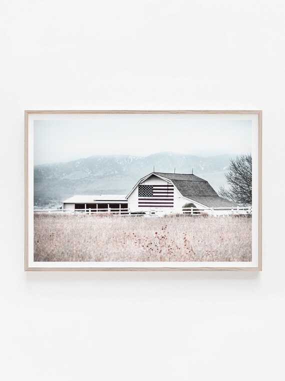 Bauernhaus-Wandbild Gerahmt – Rustikale Scheune Mit US-Flagge, 101,6x50,8 Cm – Deko Für Wohnzimmer & Büro