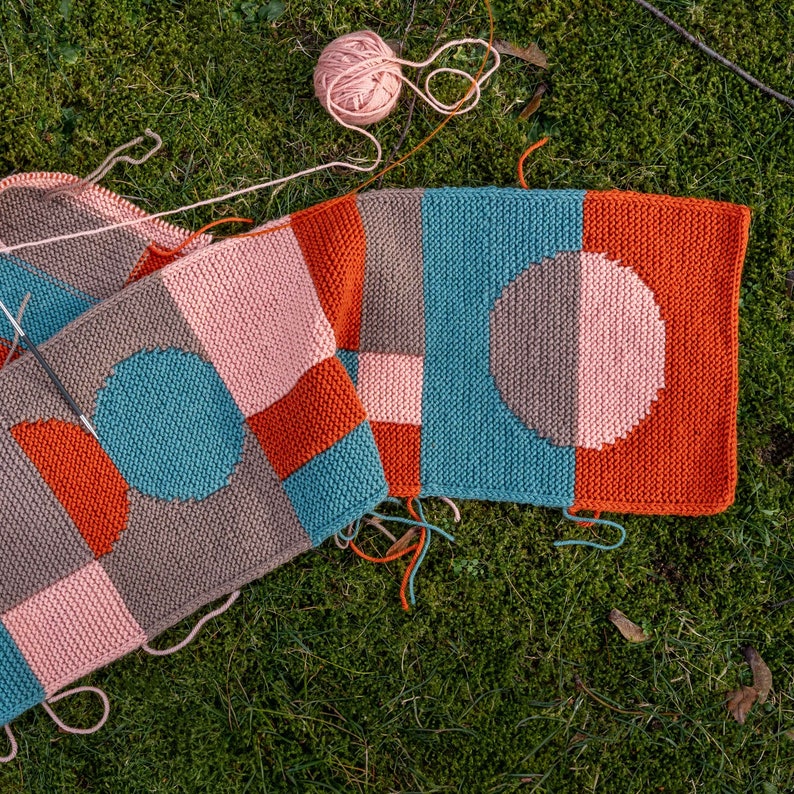 Knitting pattern Intarsia Tiles Scarf with geometric shapes English image 7