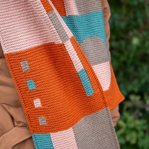 Knitting pattern Intarsia Tiles Scarf with geometric shapes English image 5