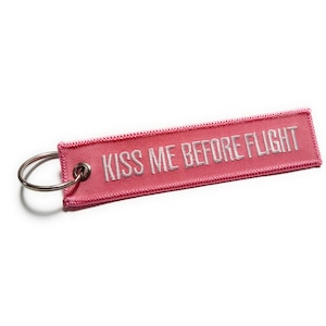 Kiss Me Before Flight Keychain | Luggage Tag | Pink / White | High Quality | aviamart®