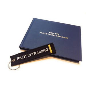Pilot In Training Keychain | Luggage Tag | 1 Gold Stripe | High Quality | aviamart®